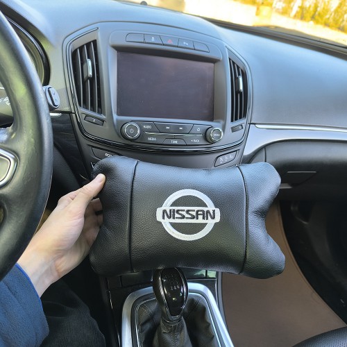 Подушки в авто 2 шт Nissan, натуральна шкіра, з логотипом Ніссан, на підголівник для вашої машини